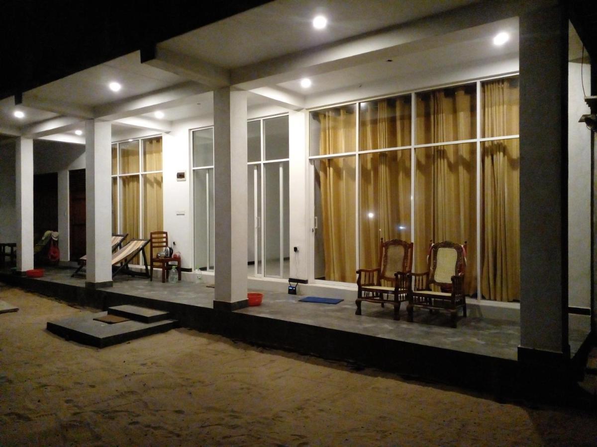 Sunray Beach House Тангале Екстериор снимка