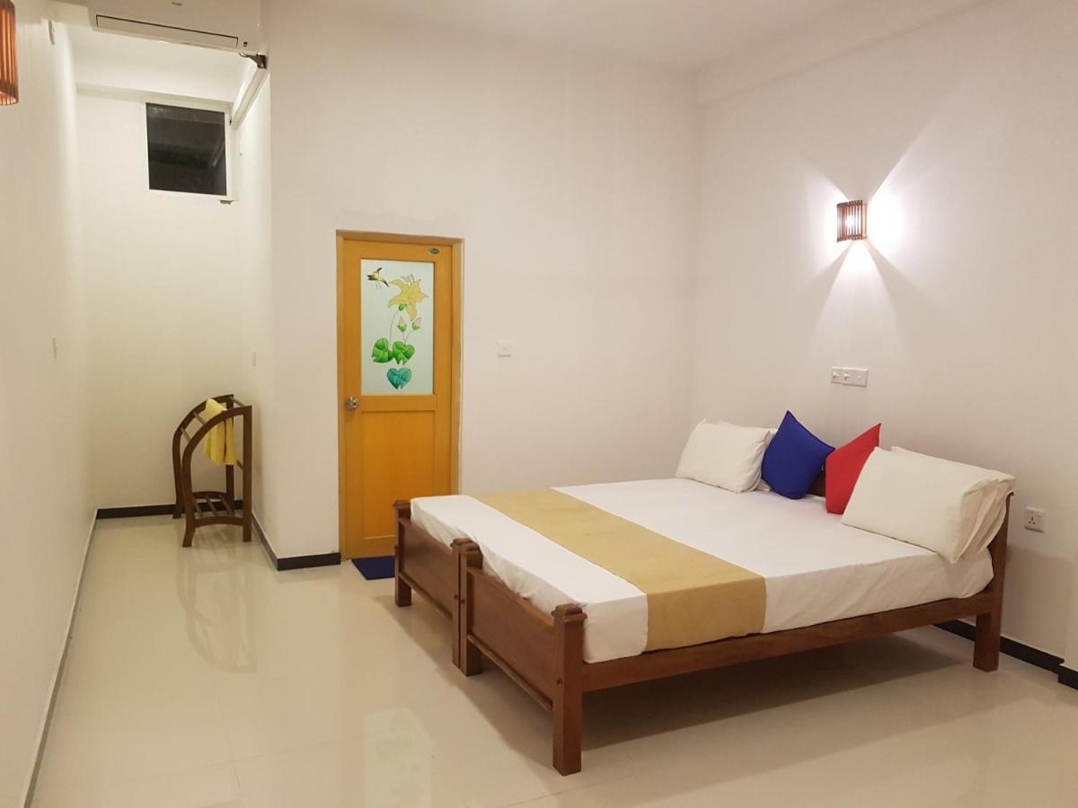 Sunray Beach House Тангале Екстериор снимка